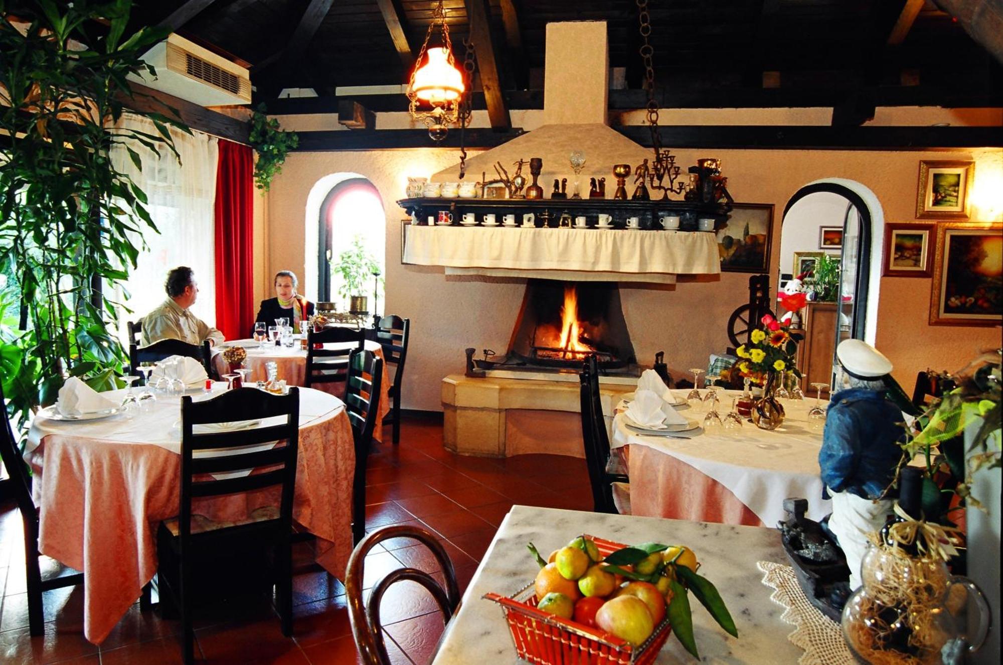 Hotel Makin Novigrad  Bagian luar foto