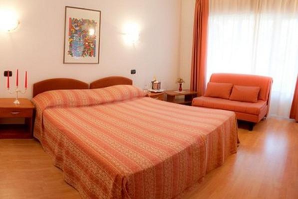 Hotel Makin Novigrad  Ruang foto